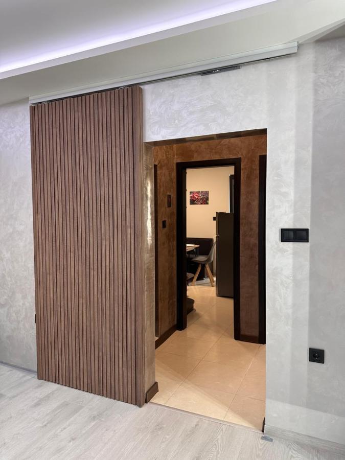 Елегантен Двустаен Апартамент Four Seasons 布尔加斯 外观 照片